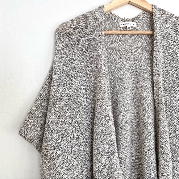 ARITZIA COMMUNITY XXS Ionic Cape Oversized Chunky Shortsleeved Sweater - Picture 6 of 16